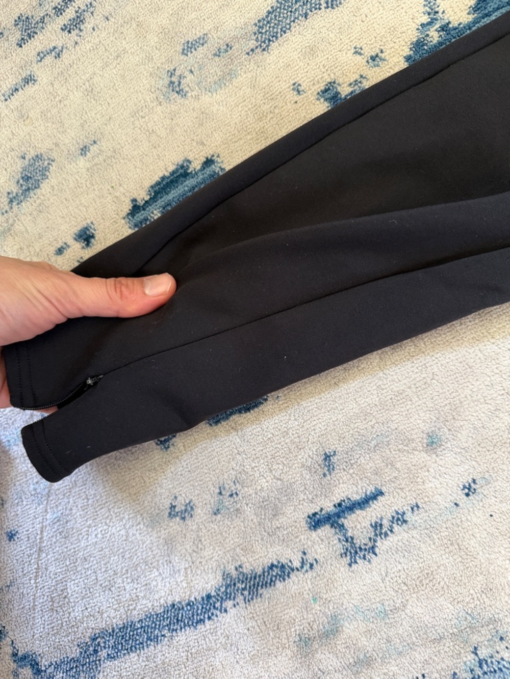 ALO Yoga Black Boot-Cut Flare Pants - Picture 4 of 13